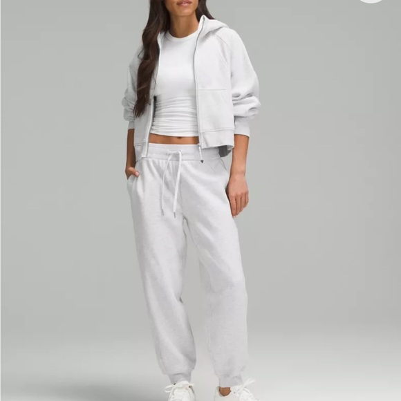 NEW Lululemon High-Rise Relaxed Jogger Full Length in Gray Sz L (10) - Picture 2 of 11